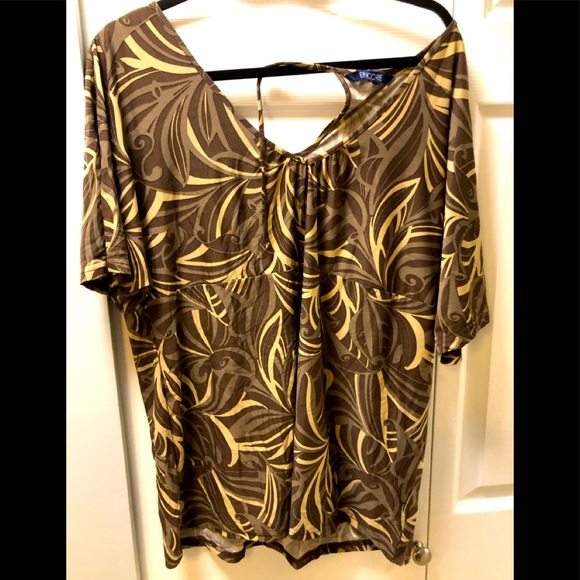 Brown top - Picture 1 of 2